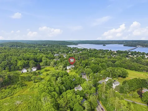 83 Bath Road Wiscasset ME 04578