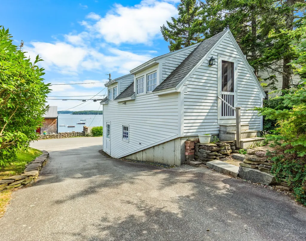 94 Water Street Castine ME 04421