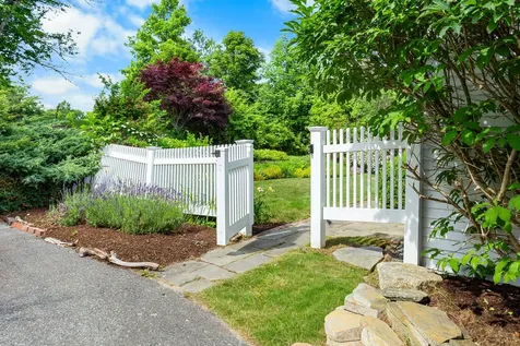 94 Water Street Castine ME 04421