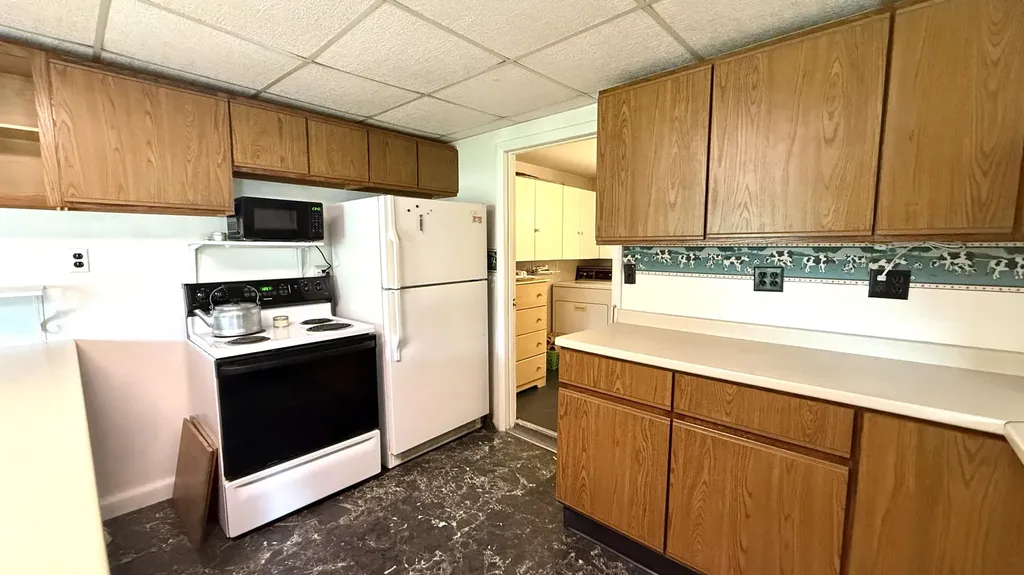 69 Liberty Street Dexter ME 04930