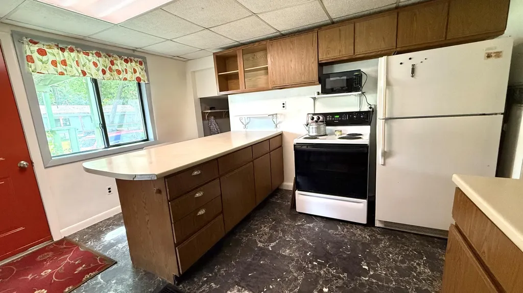 69 Liberty Street Dexter ME 04930