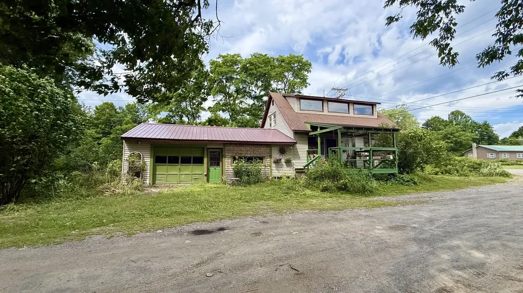 69 Liberty Street Dexter ME 04930