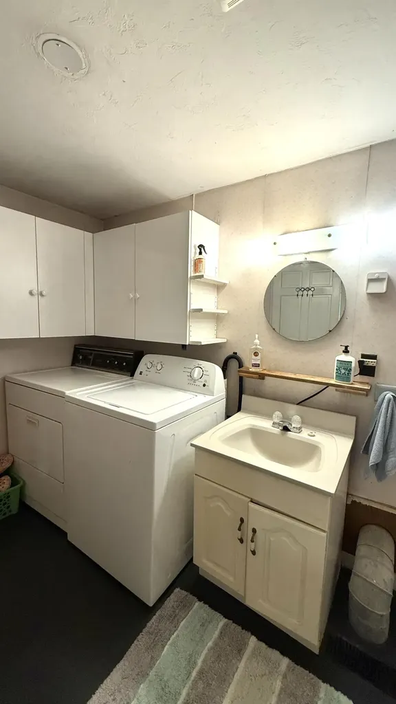 69 Liberty Street Dexter ME 04930