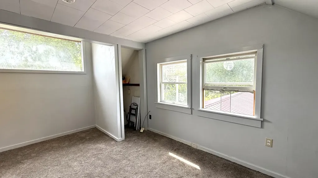 69 Liberty Street Dexter ME 04930