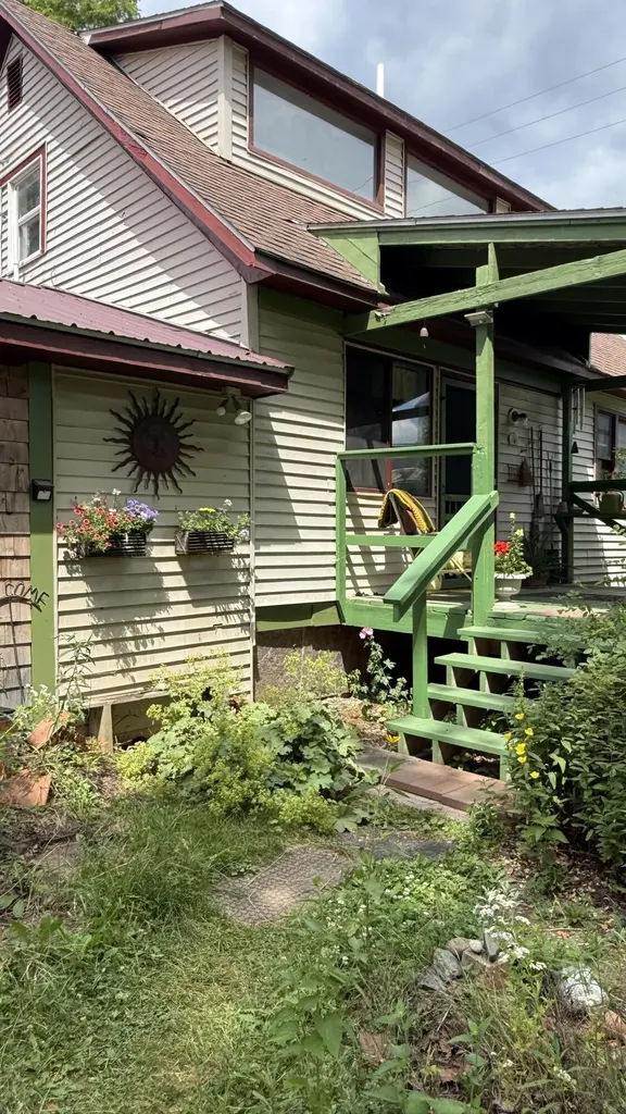 69 Liberty Street Dexter ME 04930