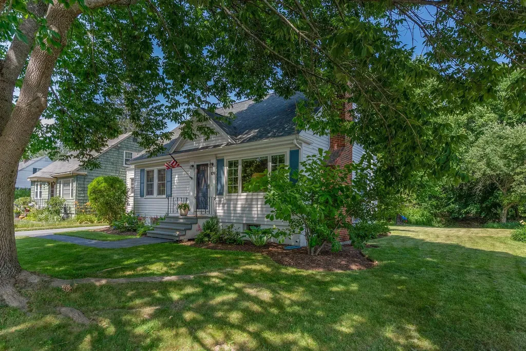 109 Hennessy Drive Portland ME 04103