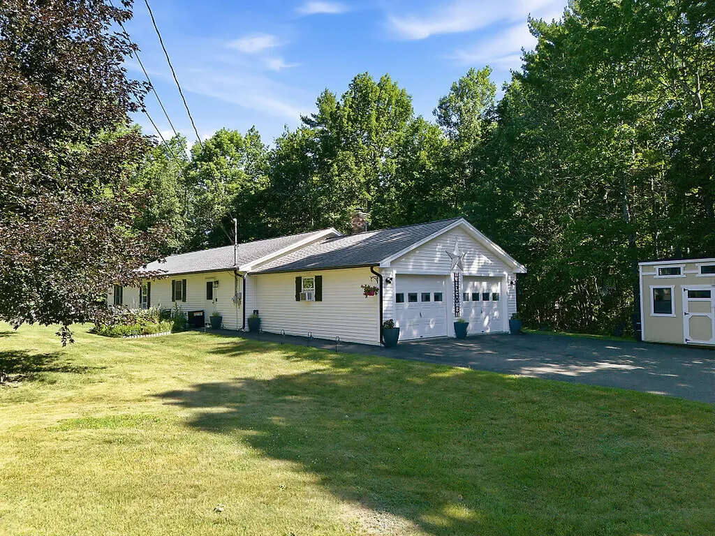 692 Irish Road Levant ME 04456