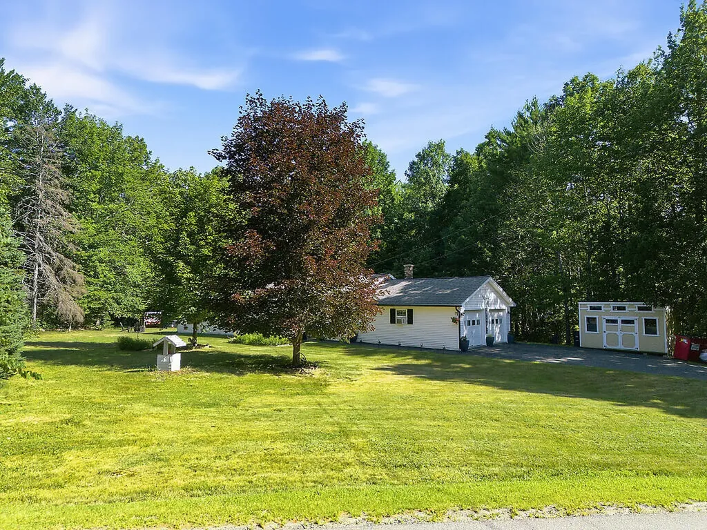 692 Irish Road Levant ME 04456
