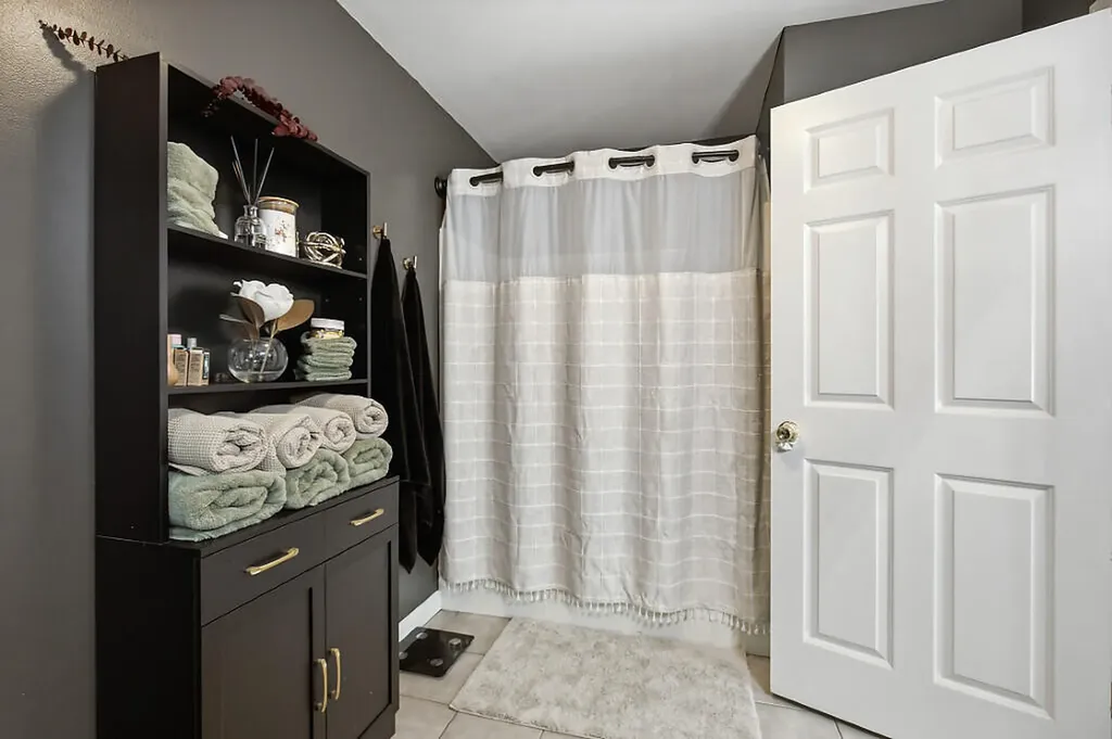 692 Irish Road Levant ME 04456