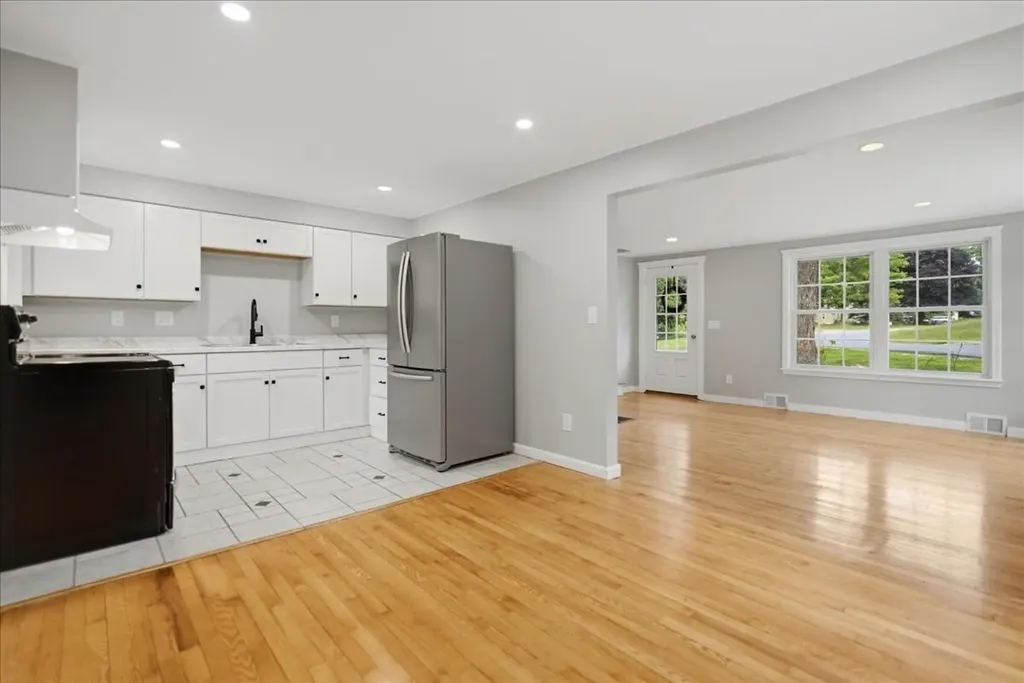 12 Reid Street Lisbon ME 04250