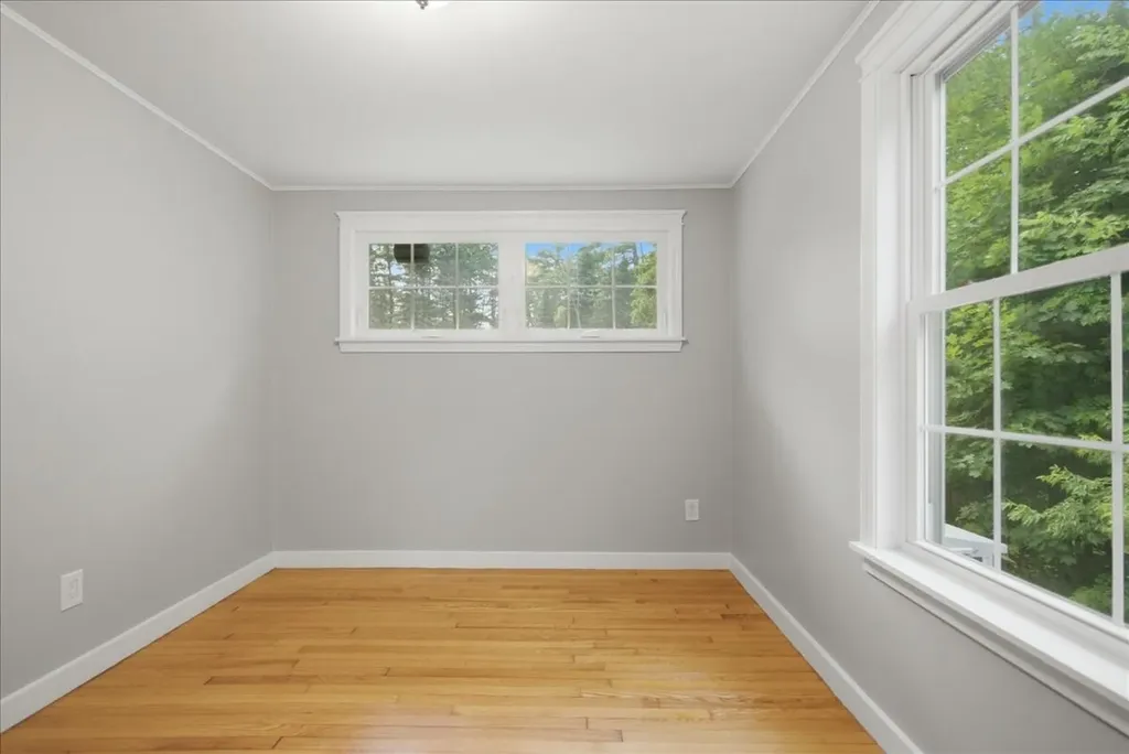12 Reid Street Lisbon ME 04250