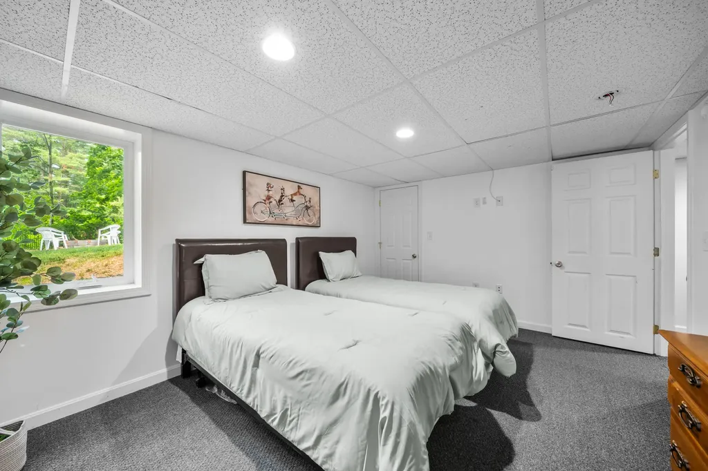 5 Camden Avenue York ME 03909