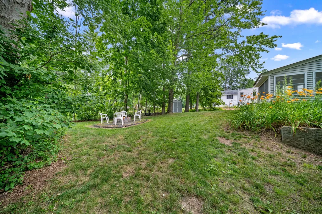 5 Camden Avenue York ME 03909