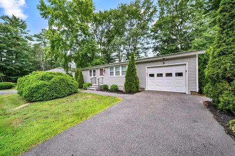 5 Camden Avenue York ME 03909