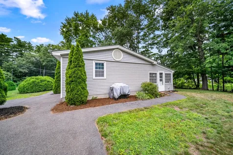 5 Camden Avenue York ME 03909