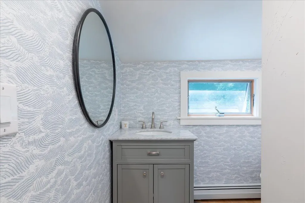 9 Oak Street Camden ME 04843