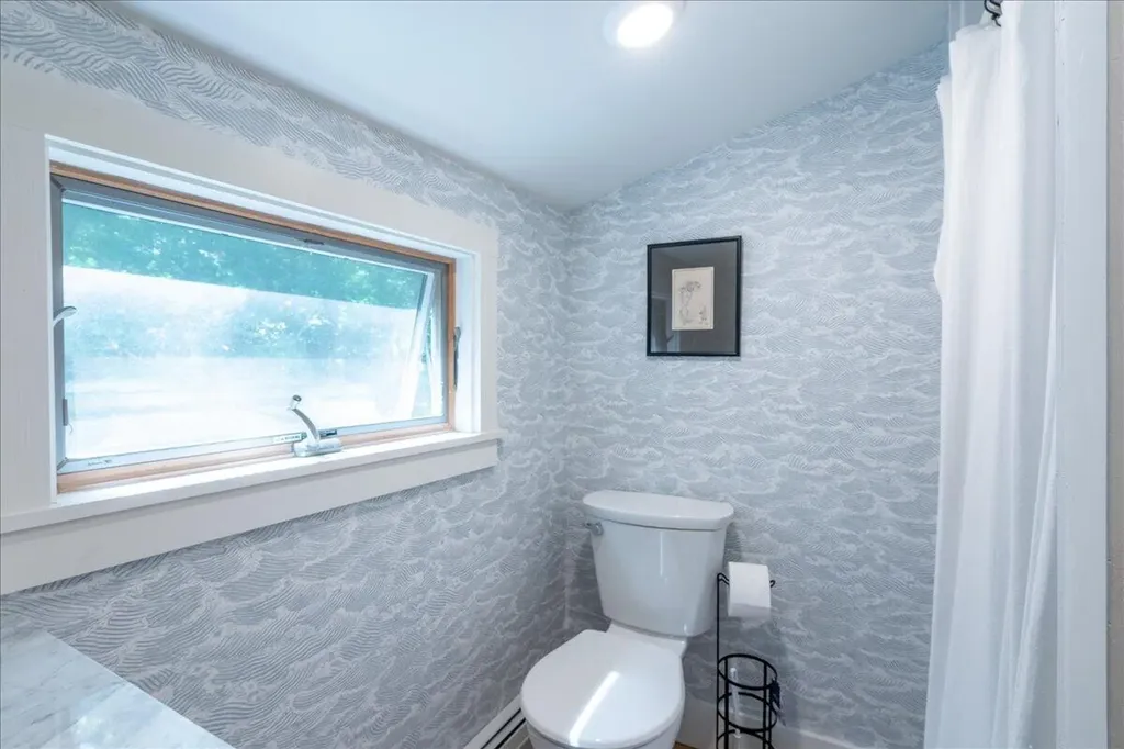 9 Oak Street Camden ME 04843