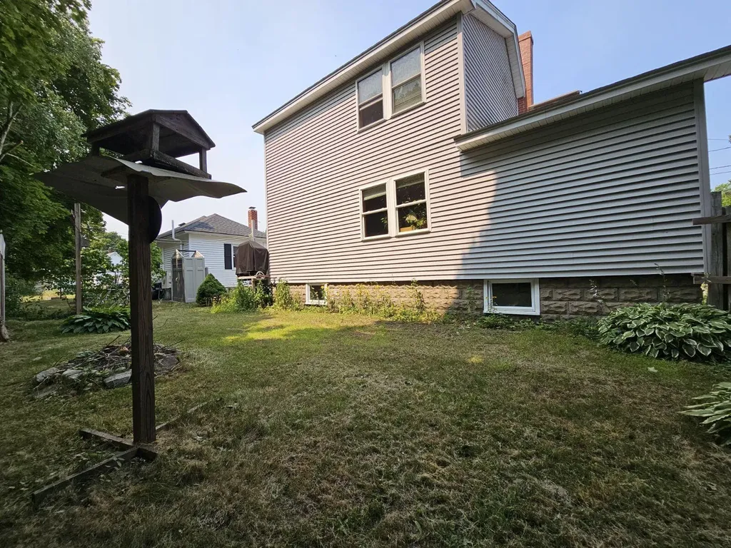 9 Home Street Sanford ME 04073