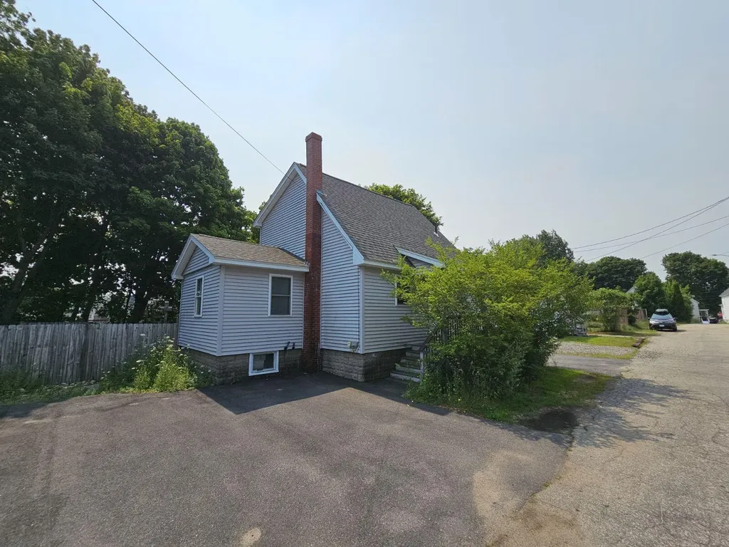 9 Home Street Sanford ME 04073