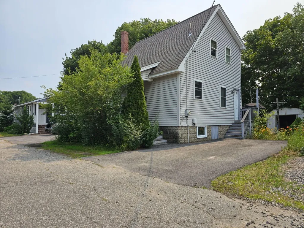 9 Home Street Sanford ME 04073