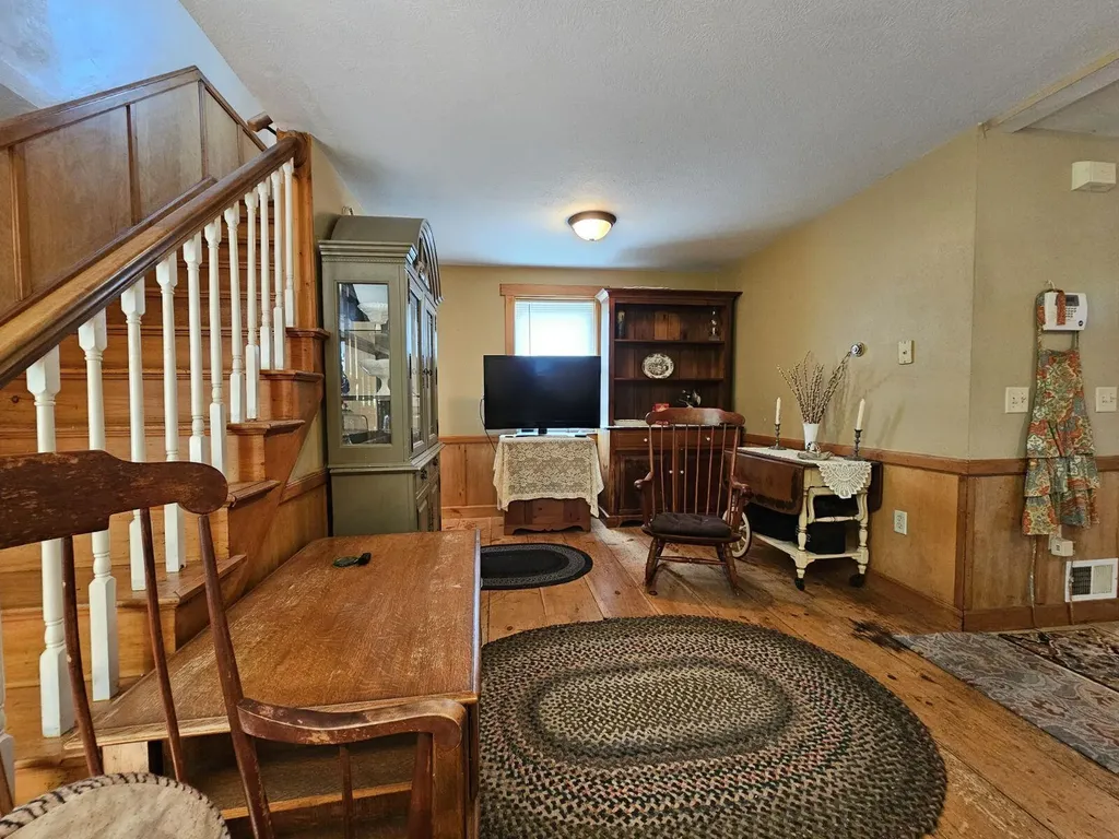 9 Home Street Sanford ME 04073