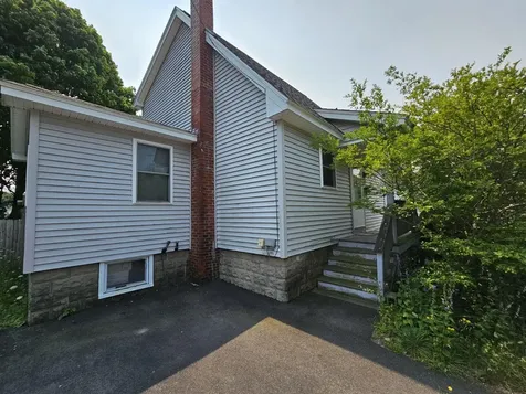 9 Home Street Sanford ME 04073
