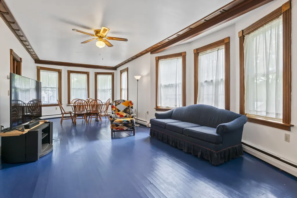 16 Eastern Avenue Boothbay Harbor ME 04538