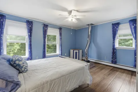 16 Eastern Avenue Boothbay Harbor ME 04538