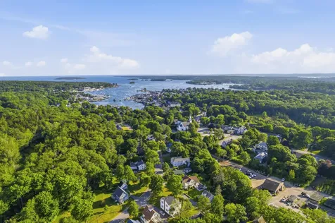 16 Eastern Avenue Boothbay Harbor ME 04538