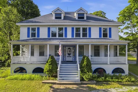 16 Eastern Avenue Boothbay Harbor ME 04538