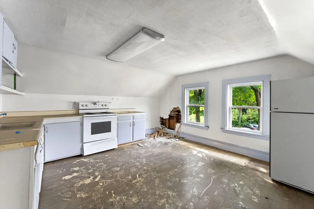 181 Ohio Street Bangor ME 04401