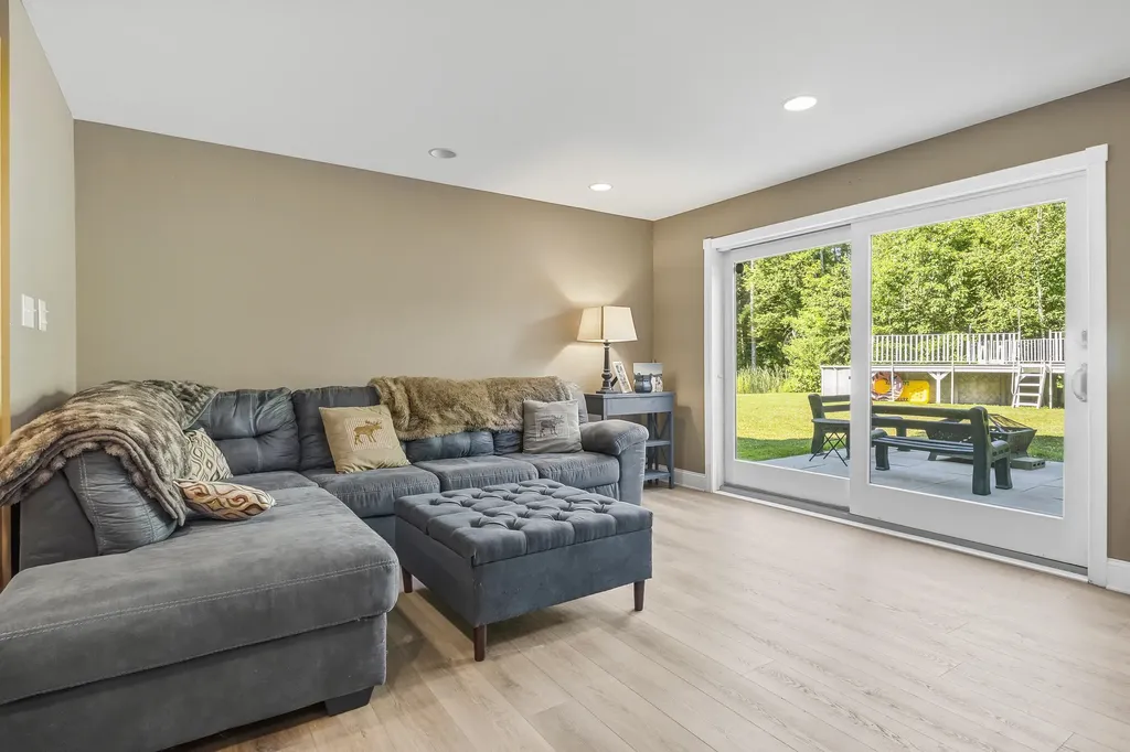 79 Beaver Pond Road Topsham ME 04086