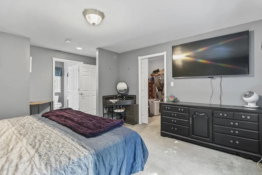79 Beaver Pond Road Topsham ME 04086