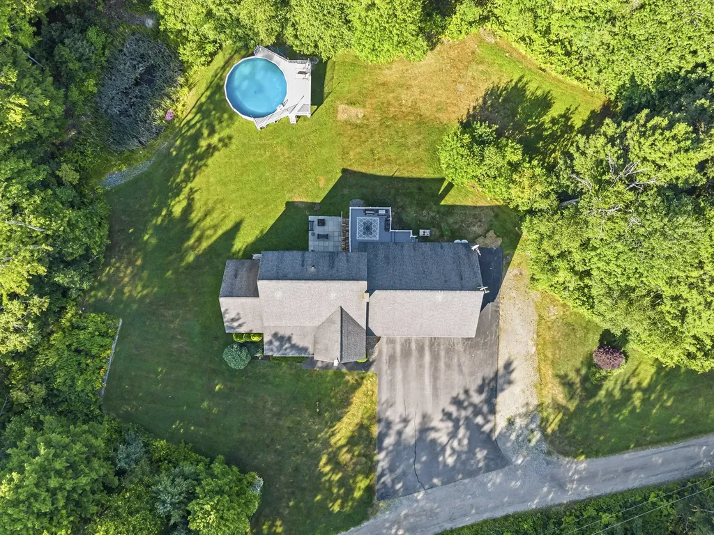 79 Beaver Pond Road Topsham ME 04086