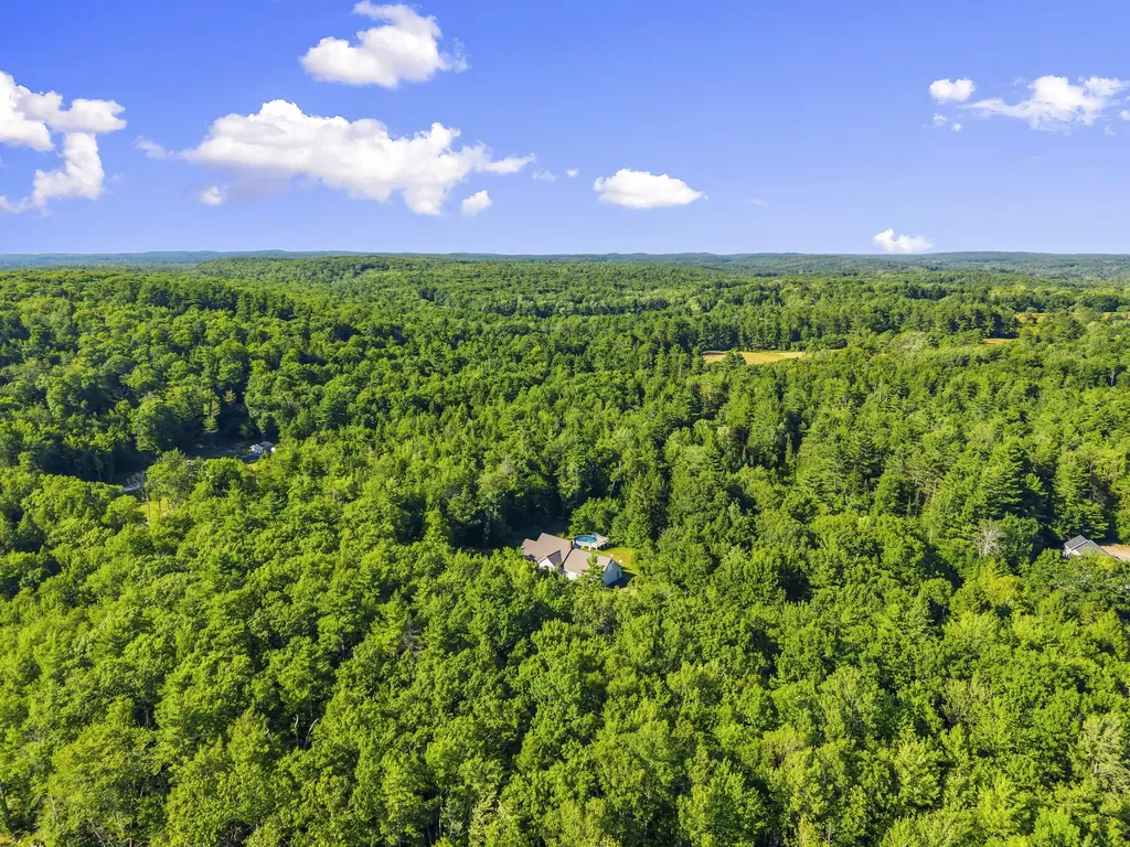 79 Beaver Pond Road Topsham ME 04086