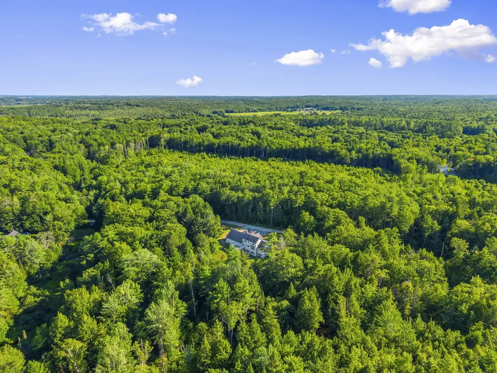 79 Beaver Pond Road Topsham ME 04086