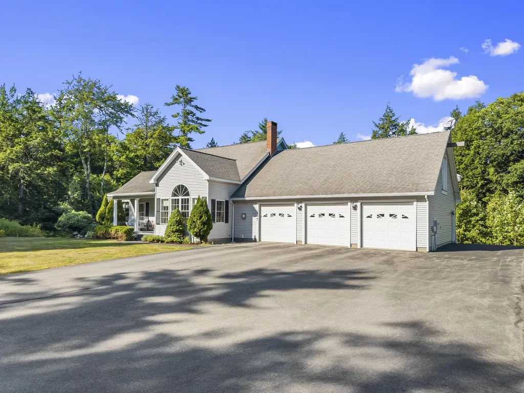 79 Beaver Pond Road Topsham ME 04086