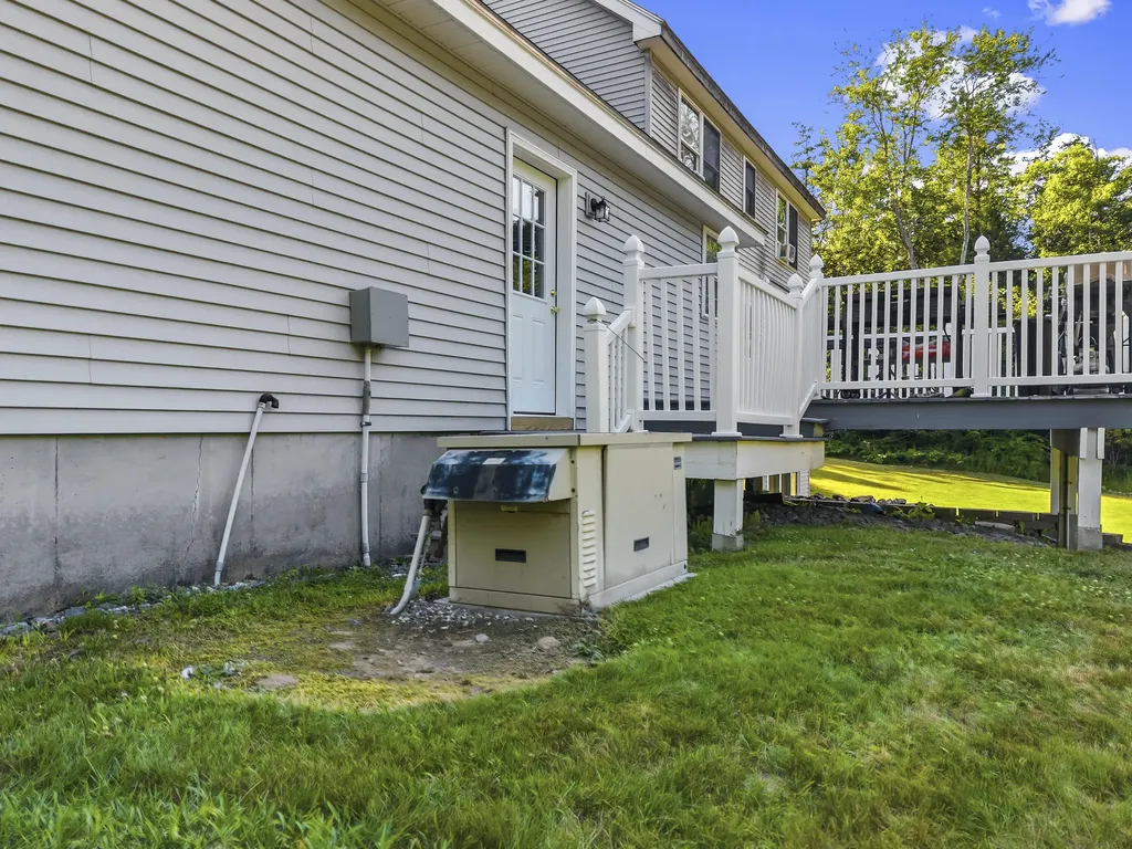 79 Beaver Pond Road Topsham ME 04086