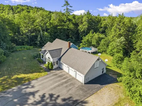 79 Beaver Pond Road Topsham ME 04086