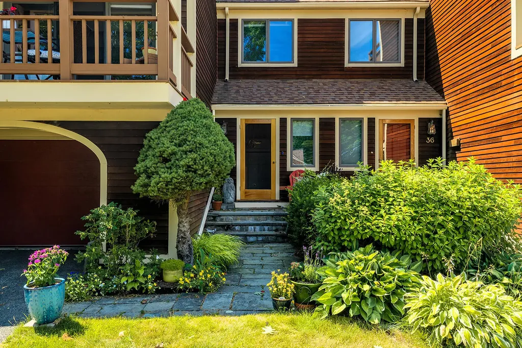 37 Harbor Drive Lincolnville ME 04849