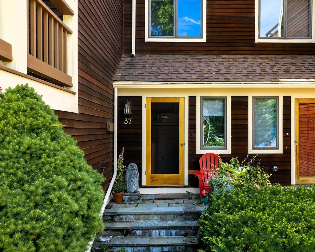 37 Harbor Drive Lincolnville ME 04849