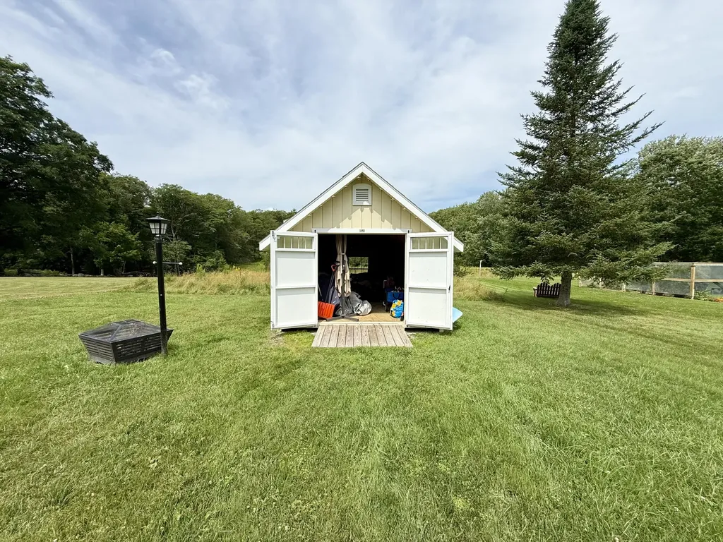 146 Federal Street Wiscasset ME 04578