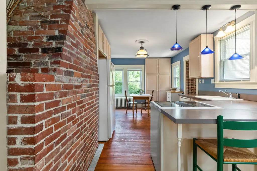 48 Belmont Street Portland ME 04101