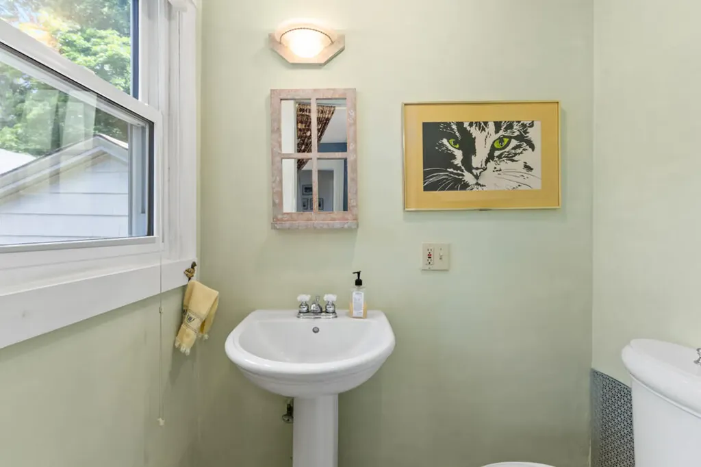 48 Belmont Street Portland ME 04101