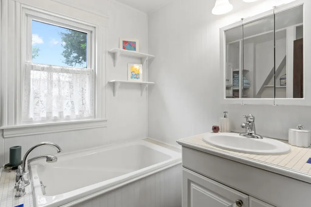 48 Belmont Street Portland ME 04101