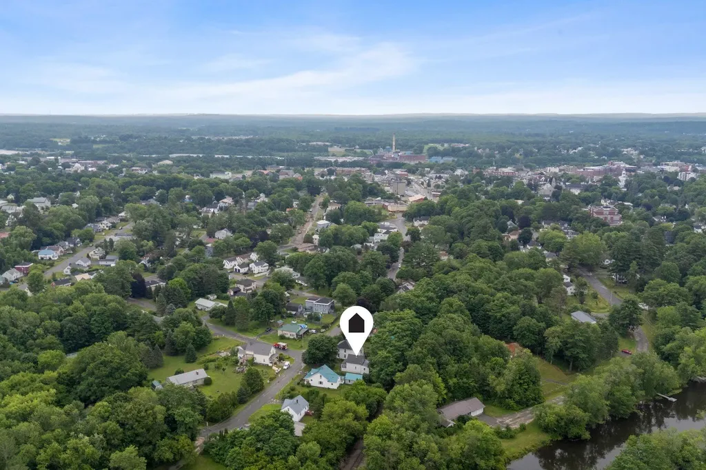 54 Edgemont Avenue Waterville ME 04901