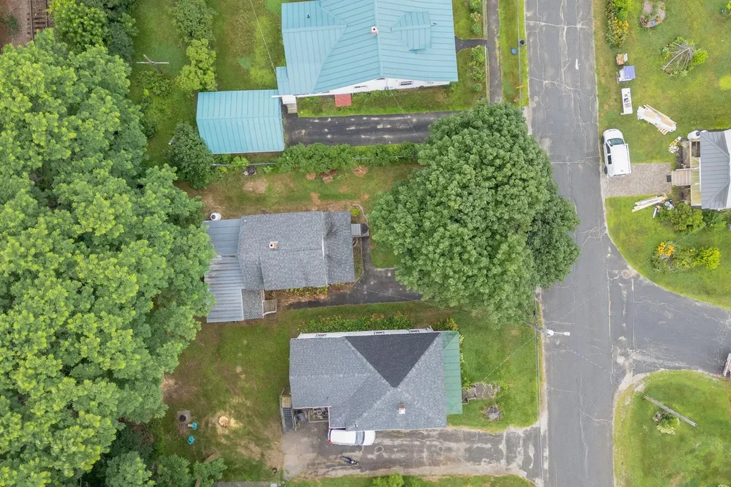 54 Edgemont Avenue Waterville ME 04901