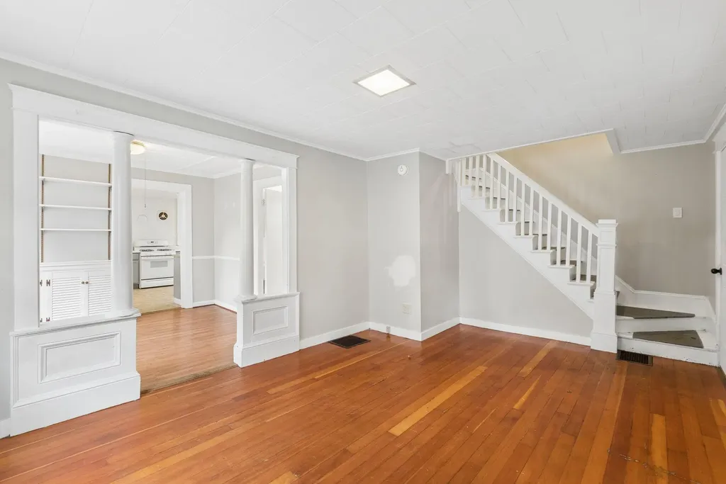 54 Edgemont Avenue Waterville ME 04901