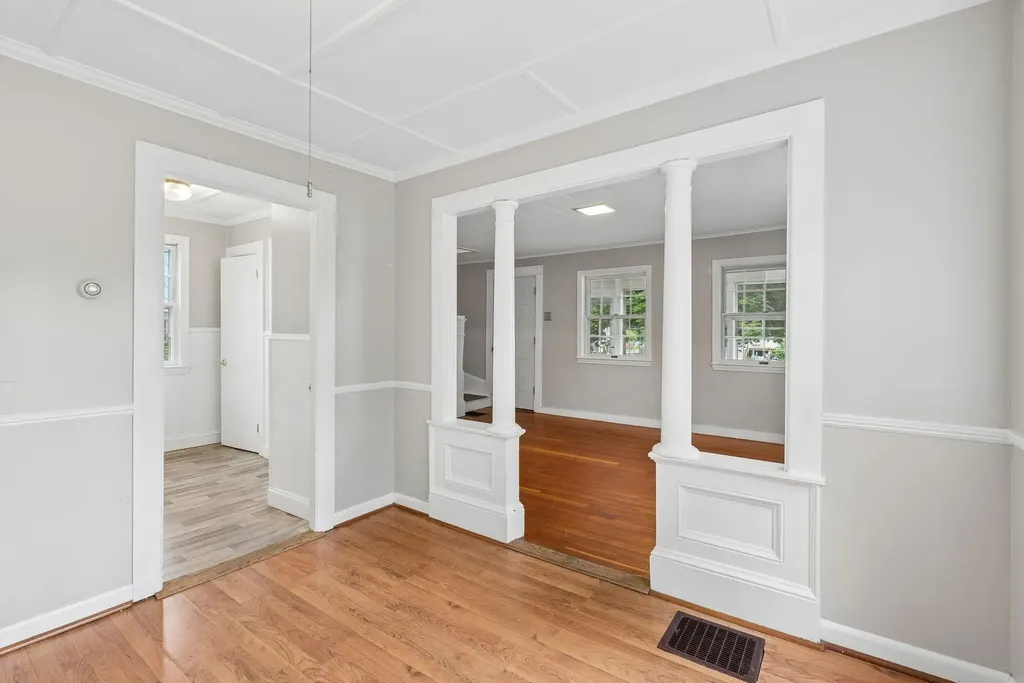 54 Edgemont Avenue Waterville ME 04901