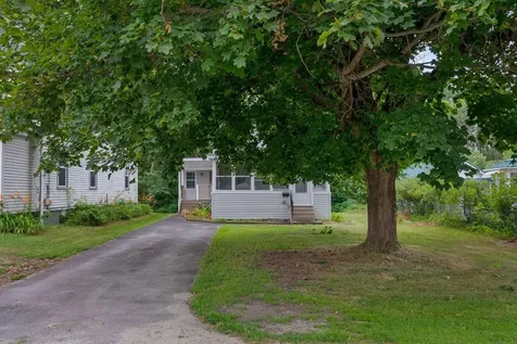 54 Edgemont Avenue Waterville ME 04901